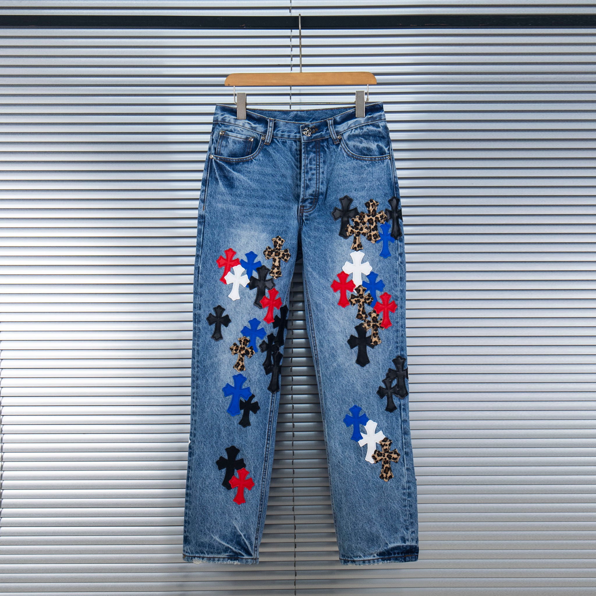 EXCLUSIVE CROSS PATCH DENIM
