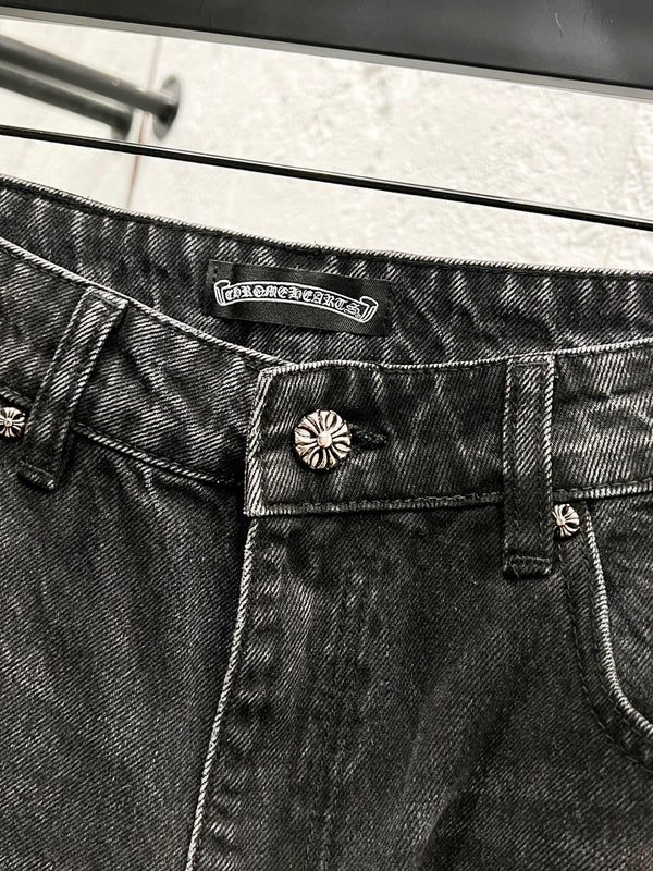 EXCLUSIVE NEW YORK CITY CROSS PATCH DENIM