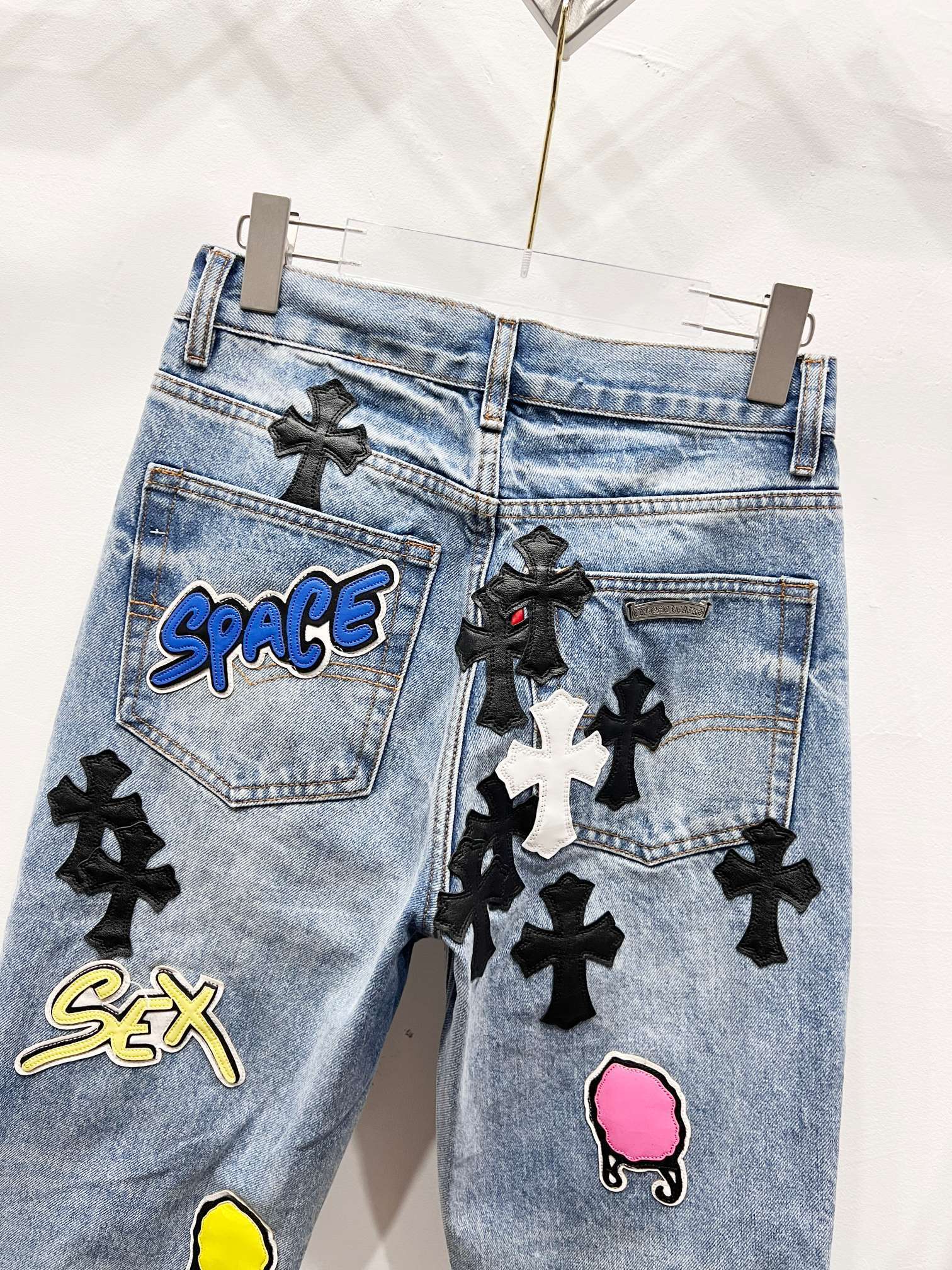EXCLUSIVE SEX CROSS PATCH DENIM