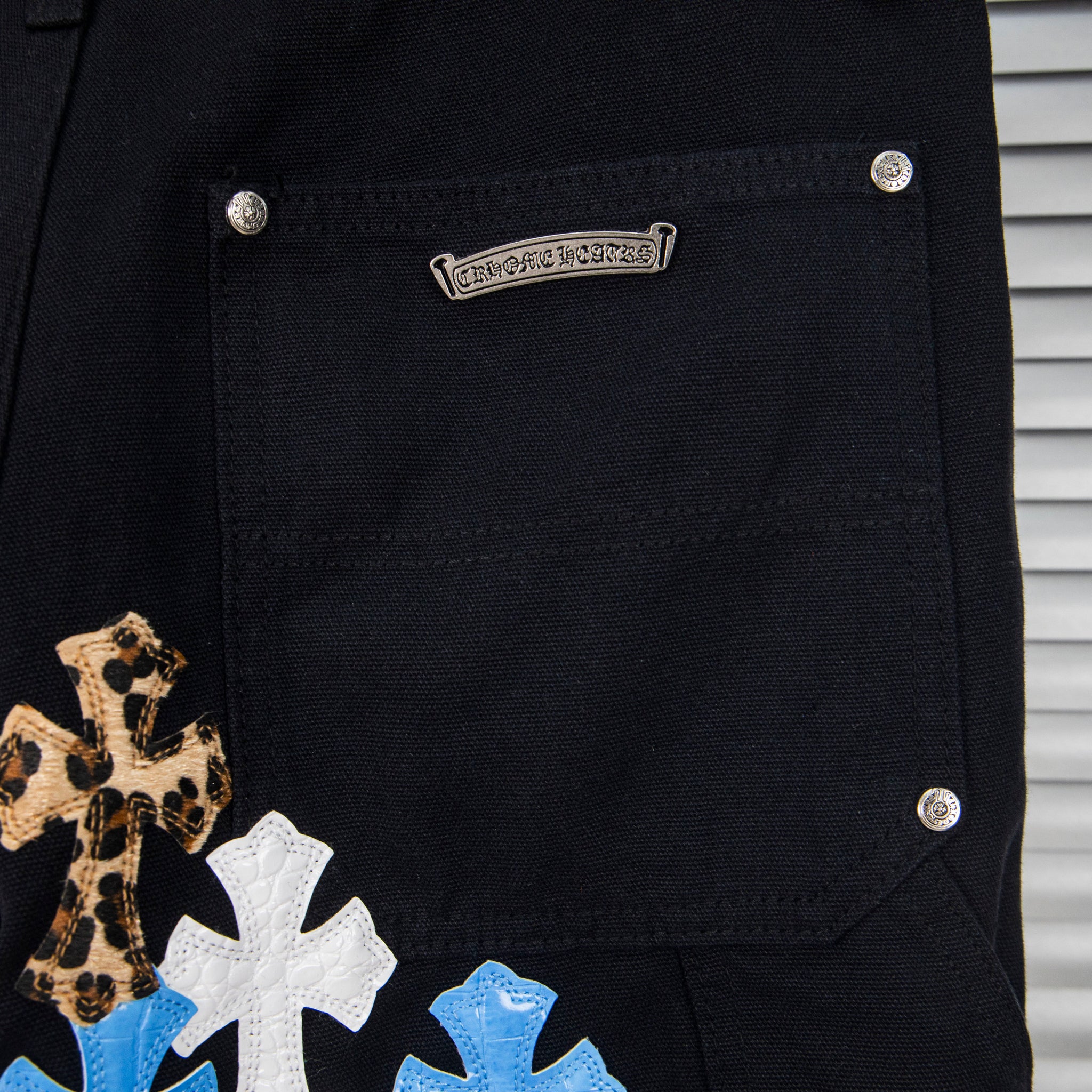 EXCLUSIVE CROSS PATCH CARGO