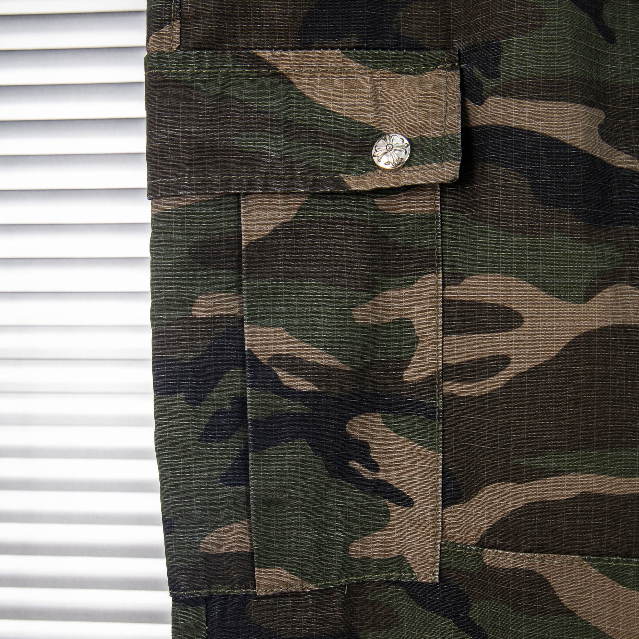 EXCLUSIVE CAMOUFLAGE CARGO