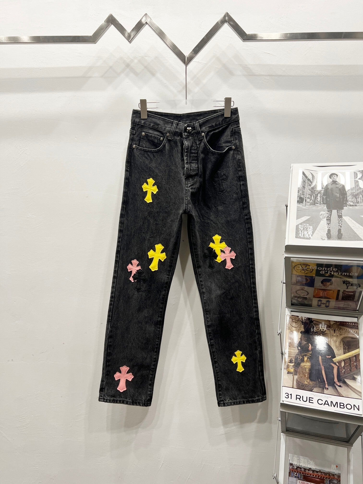 EXCLUSIVE LONDON CITY CROSS PATCH DENIM