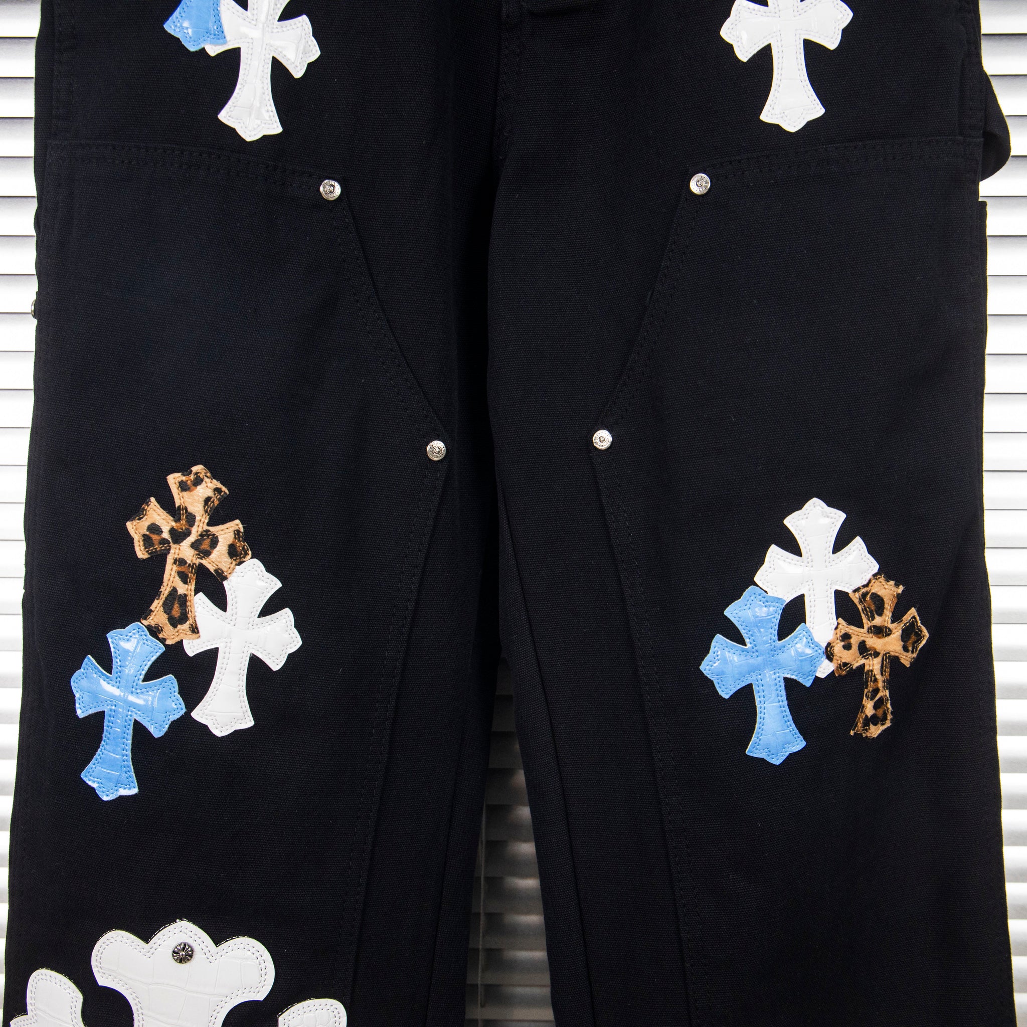 EXCLUSIVE CROSS PATCH CARGO
