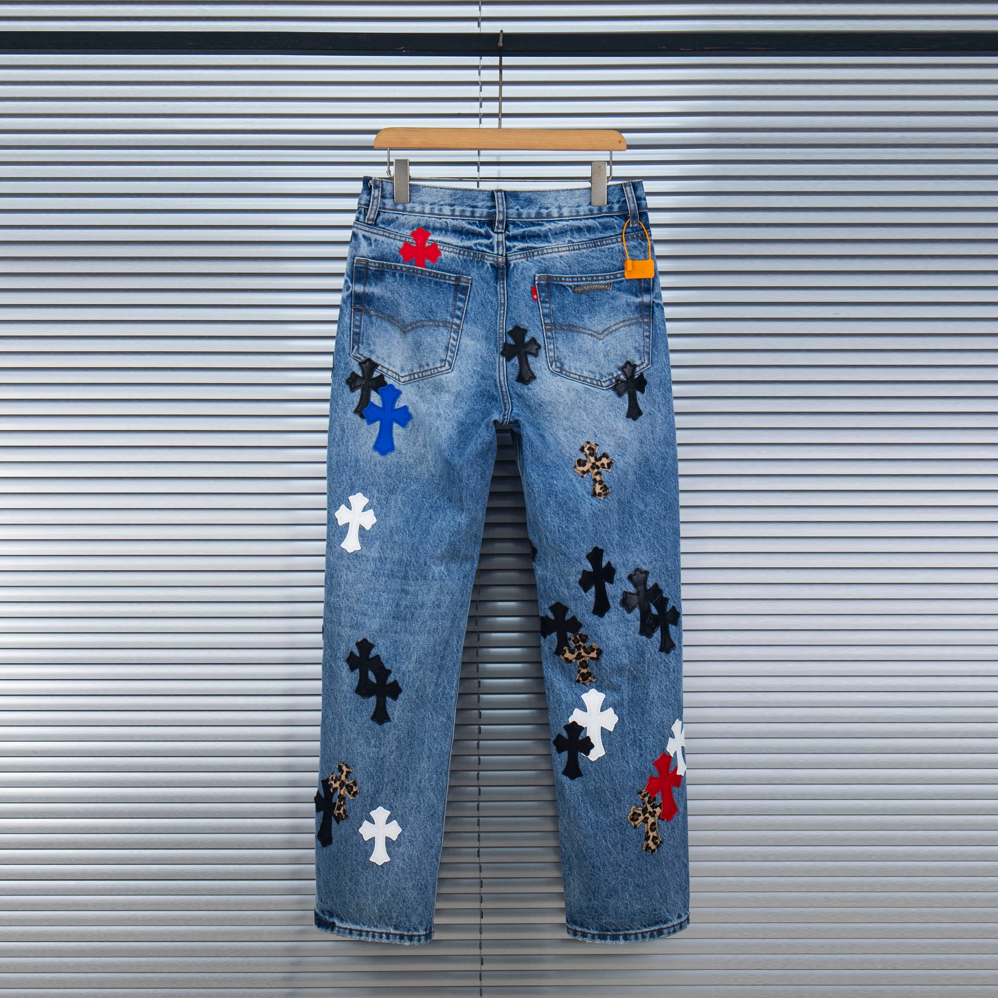 EXCLUSIVE CROSS PATCH DENIM