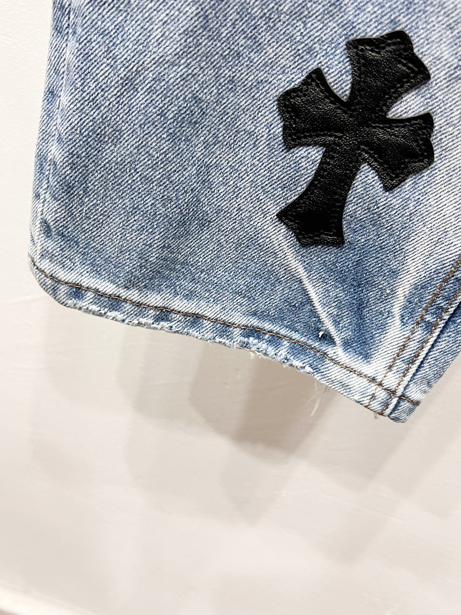 EXCLUSIVE SEX CROSS PATCH DENIM