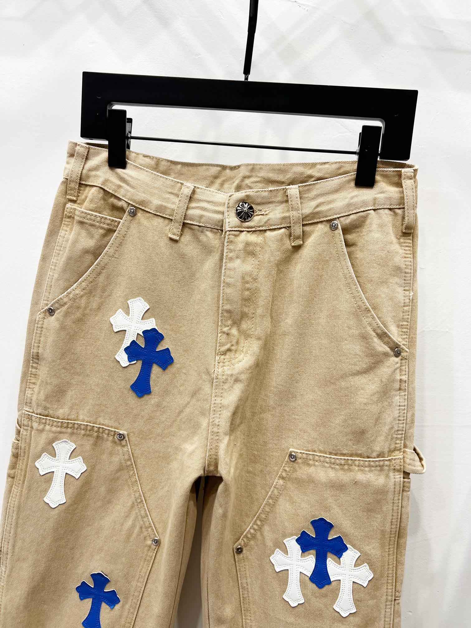 EXCLUSIVE CROSS PATCH SAND CARGO
