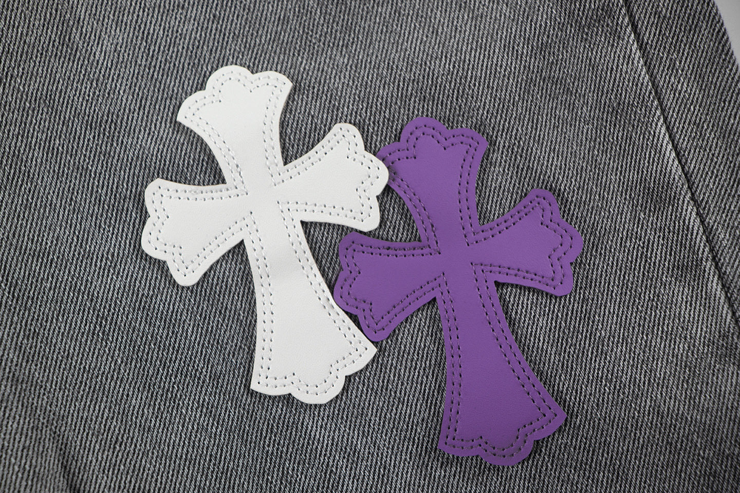 EXCLUSIVE CROSS PATCH DENIM
