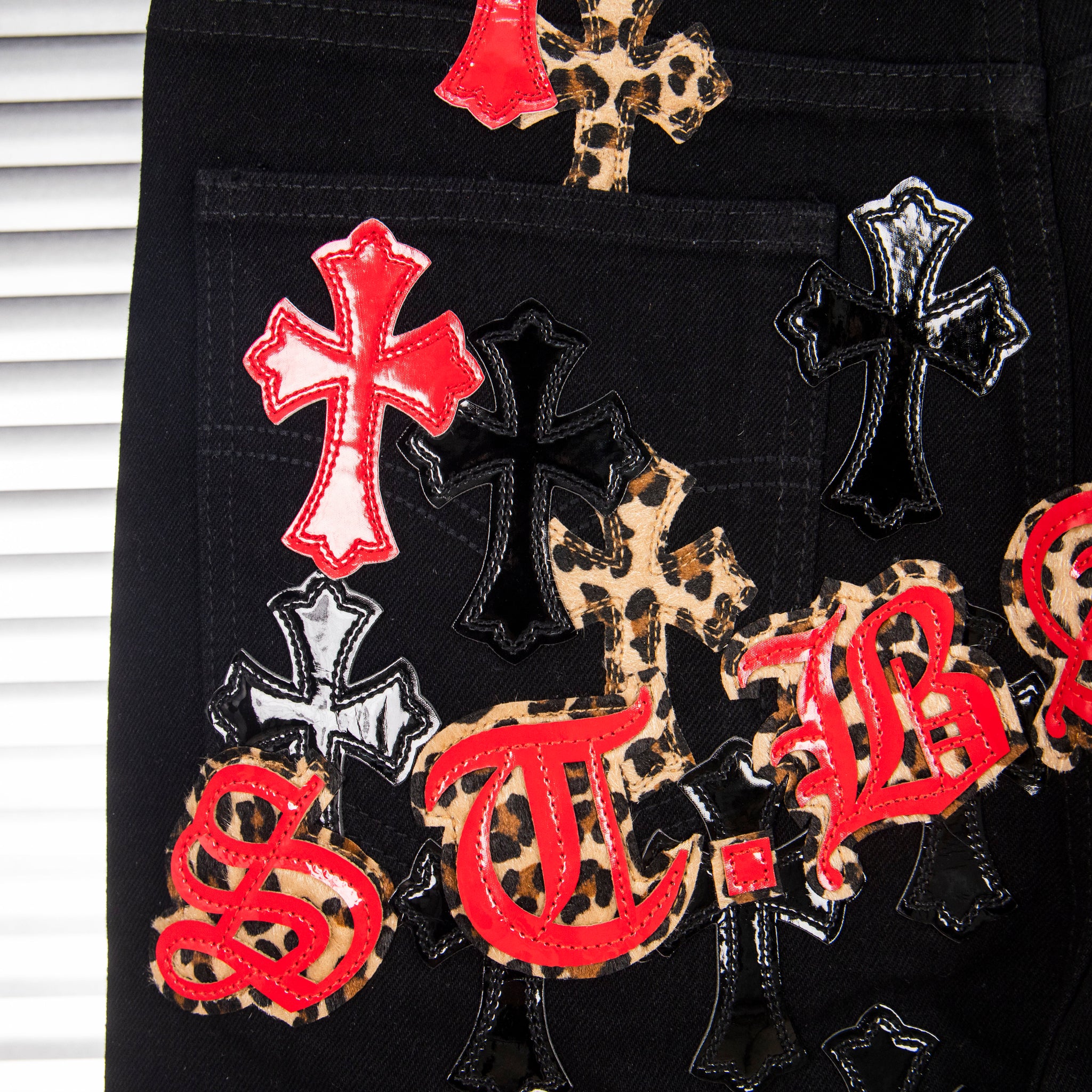 EXCLUSIVE ST. BARTH CITY CROSS PATCH DENIM