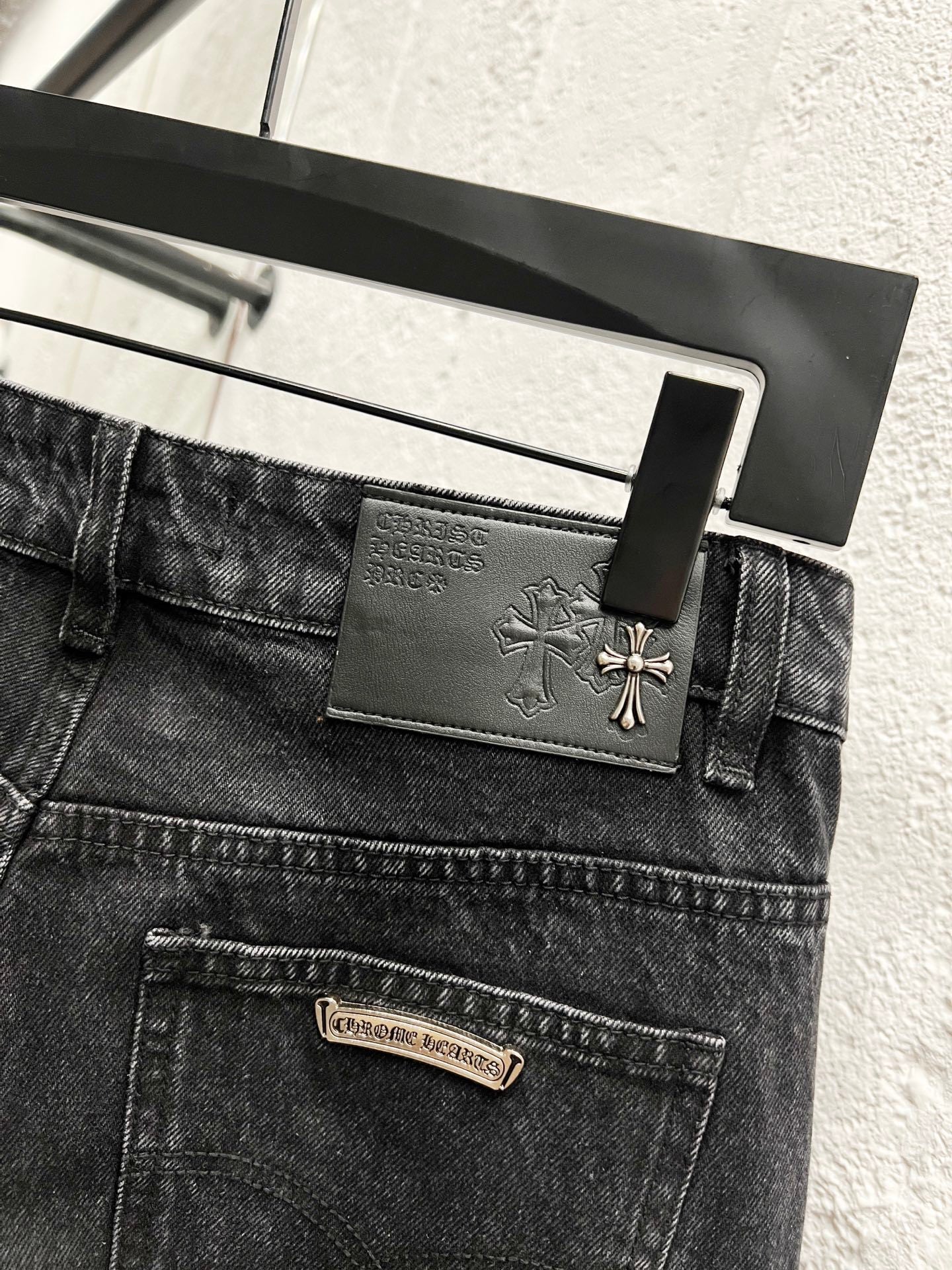 EXCLUSIVE NEW YORK CITY CROSS PATCH DENIM