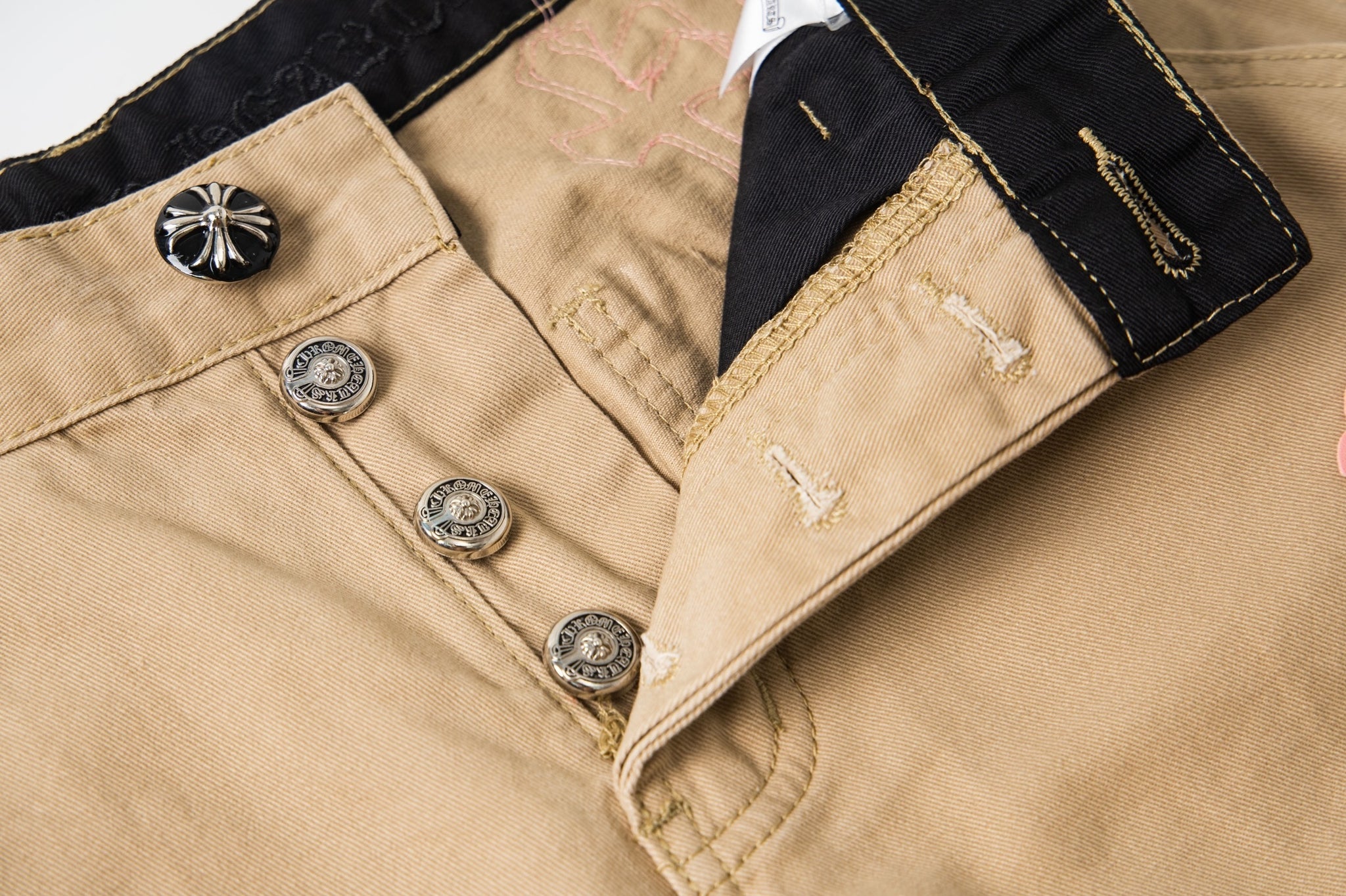 EXCLUSIVE CROSS PATCH CARGO