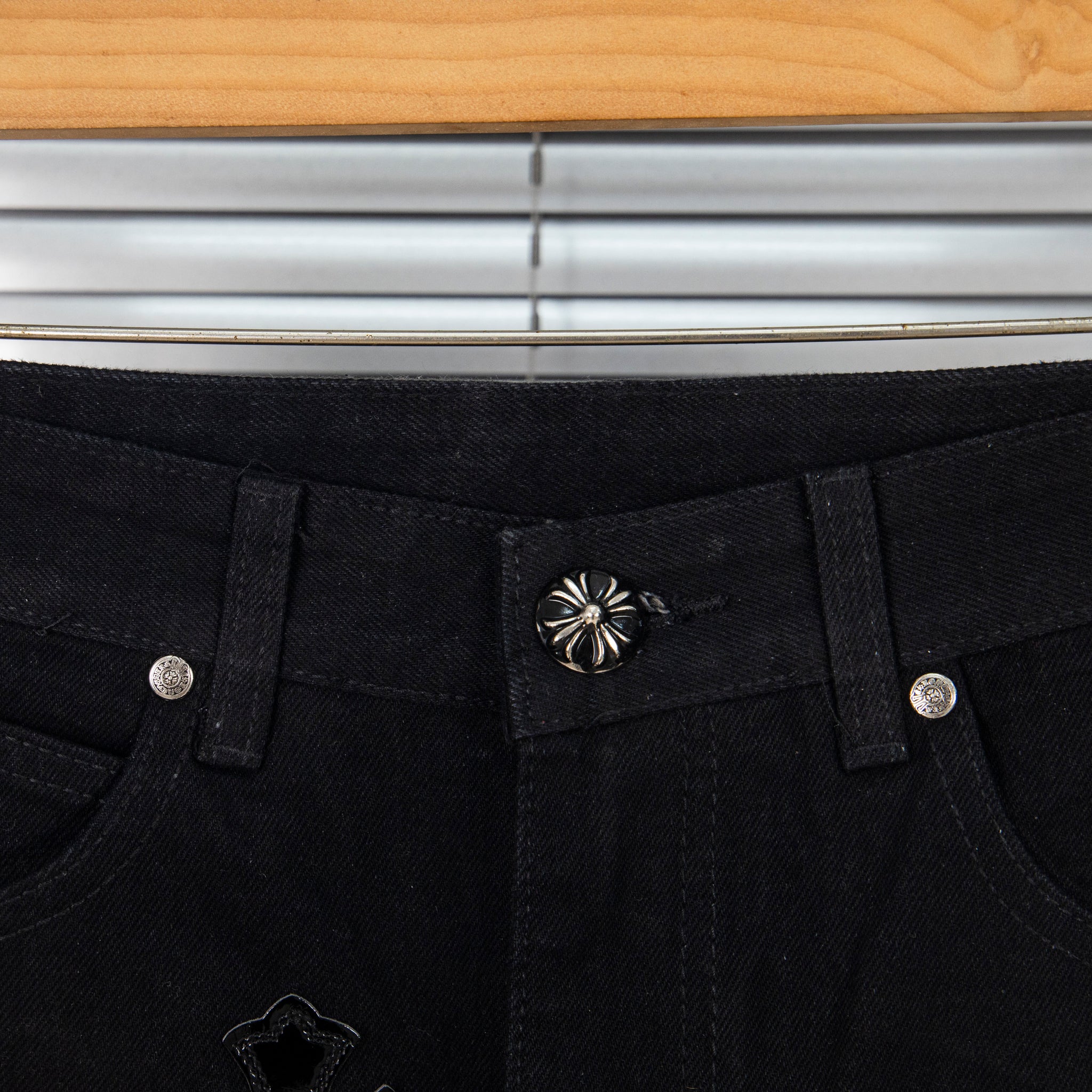 EXCLUSIVE ST. BARTH CITY CROSS PATCH DENIM
