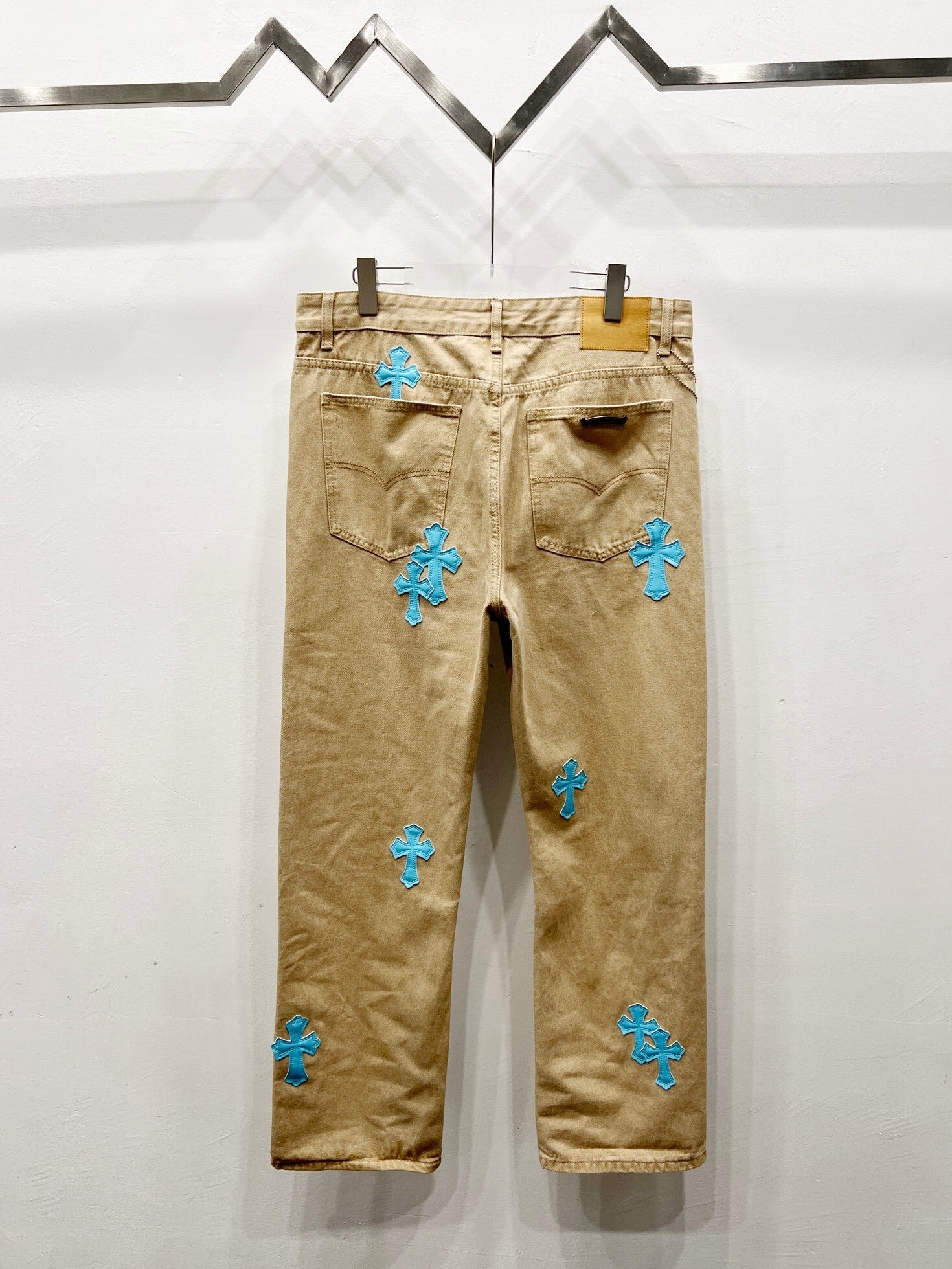 EXCLUSIVE TEAL CROSS PATCH DENIM