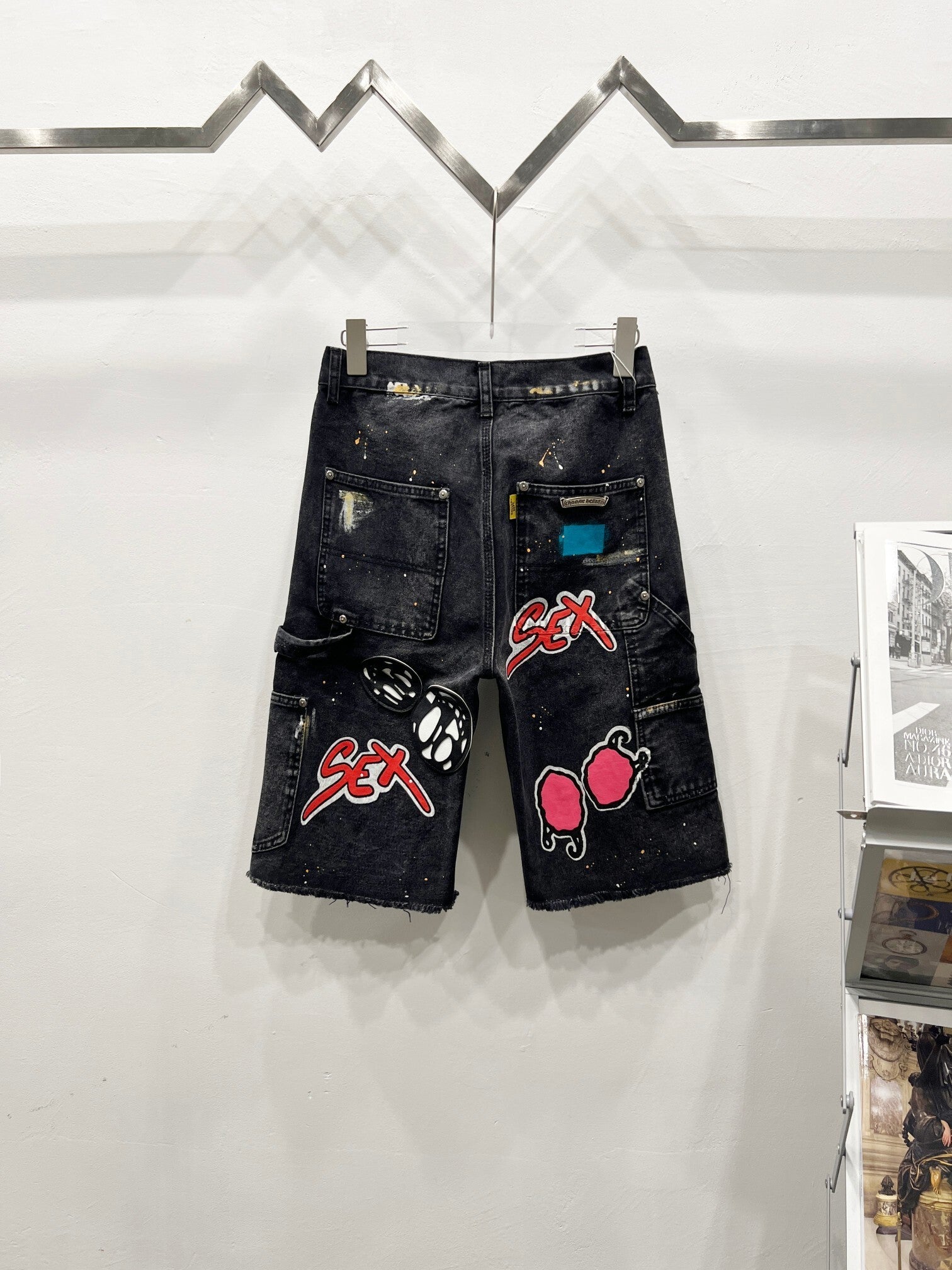 EXCLUSIVE LEATHER PATCH SEX DENIM