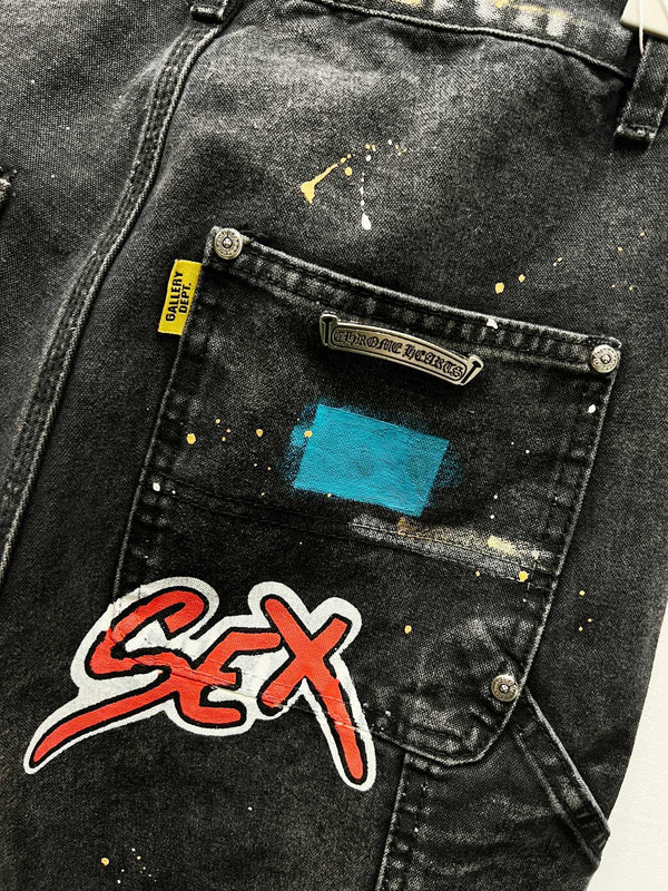 EXCLUSIVE LEATHER PATCH SEX DENIM