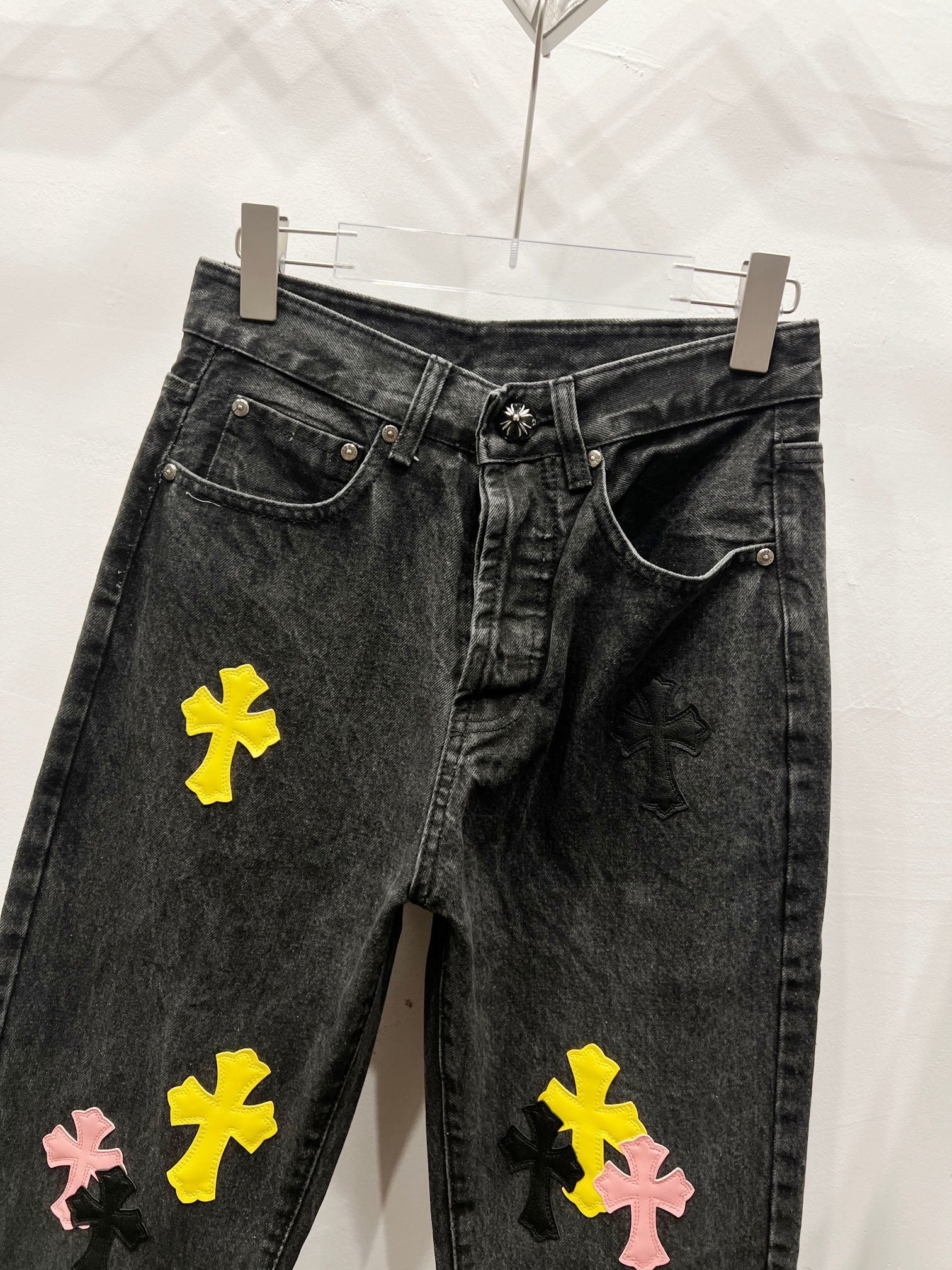 EXCLUSIVE LONDON CITY CROSS PATCH DENIM