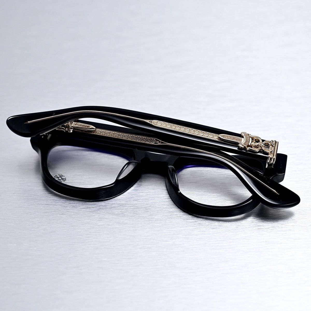 EXCLUSIVE CUNTVOLUTED 925. GLASSES
