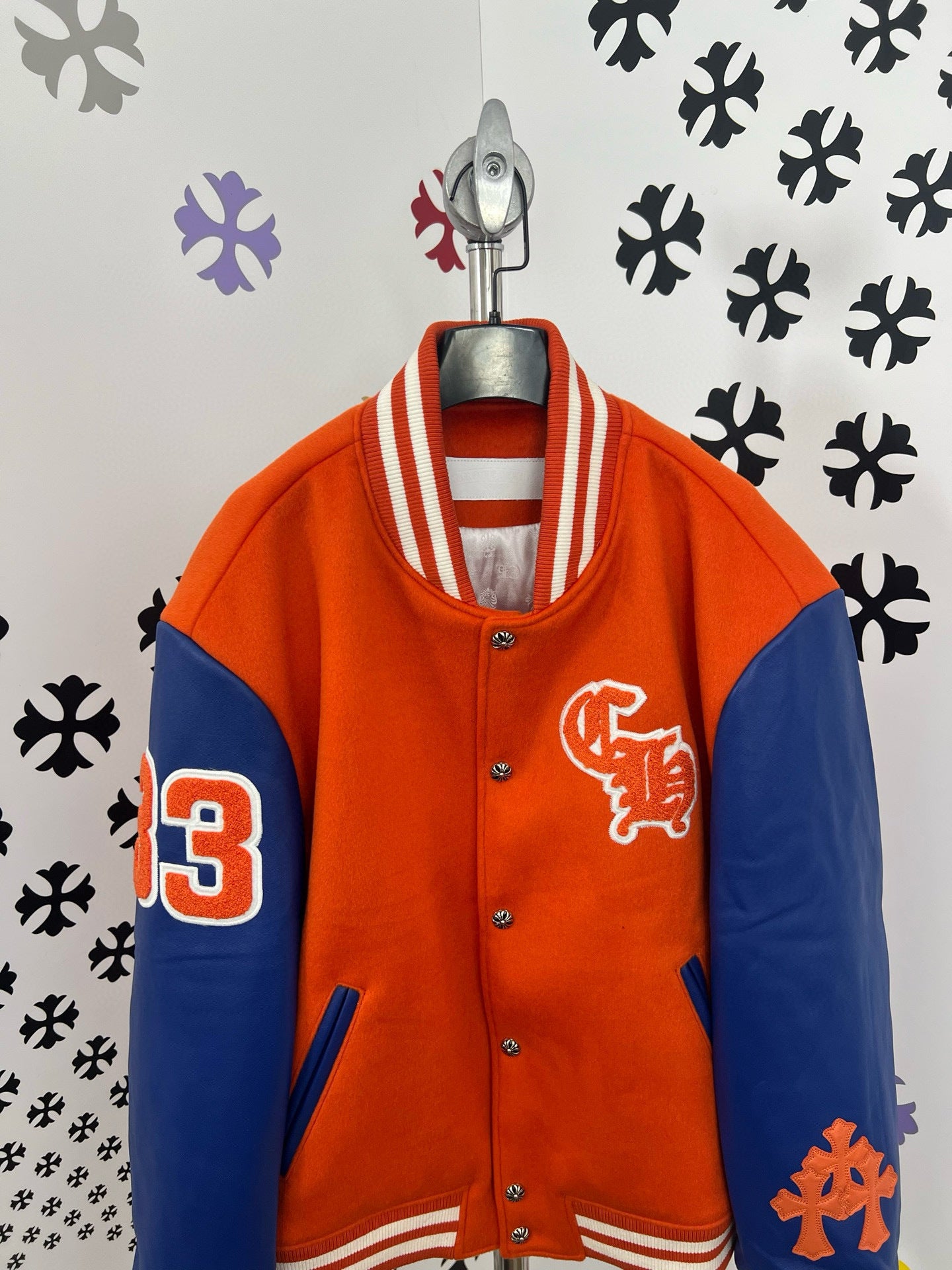 EXCLUSIVE KNICKS BOMBER JACKET